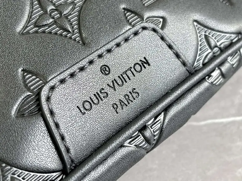 louis vuitton lv aaa qualite sacs ceinture s_117a3532